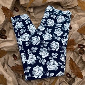 Victoria’s Secret PINK Floral Leggings, Size M